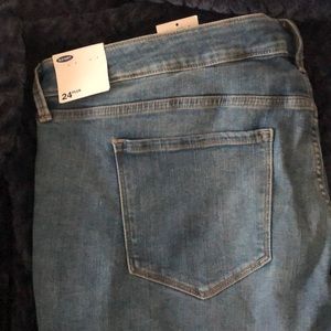 Old Navy Bermuda shorts